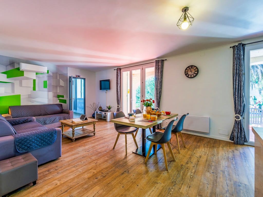 Maison Uzetienne Languedoc Olivers Travels 3