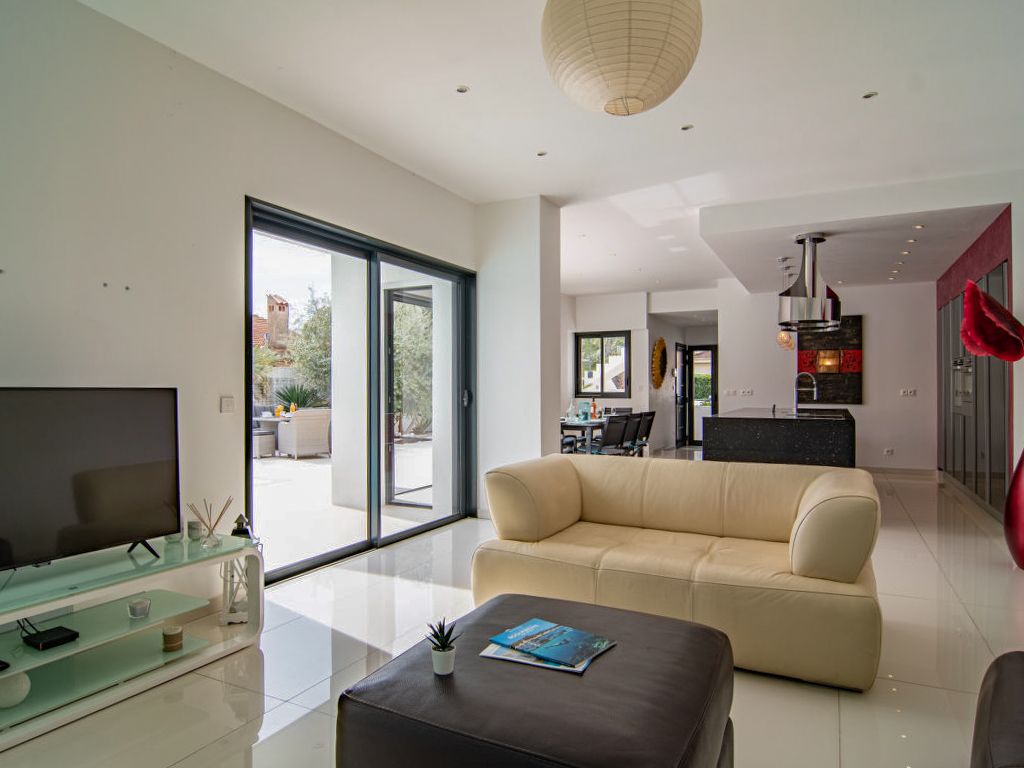 Villa Sirenette French Riviera Olivers Travels 3