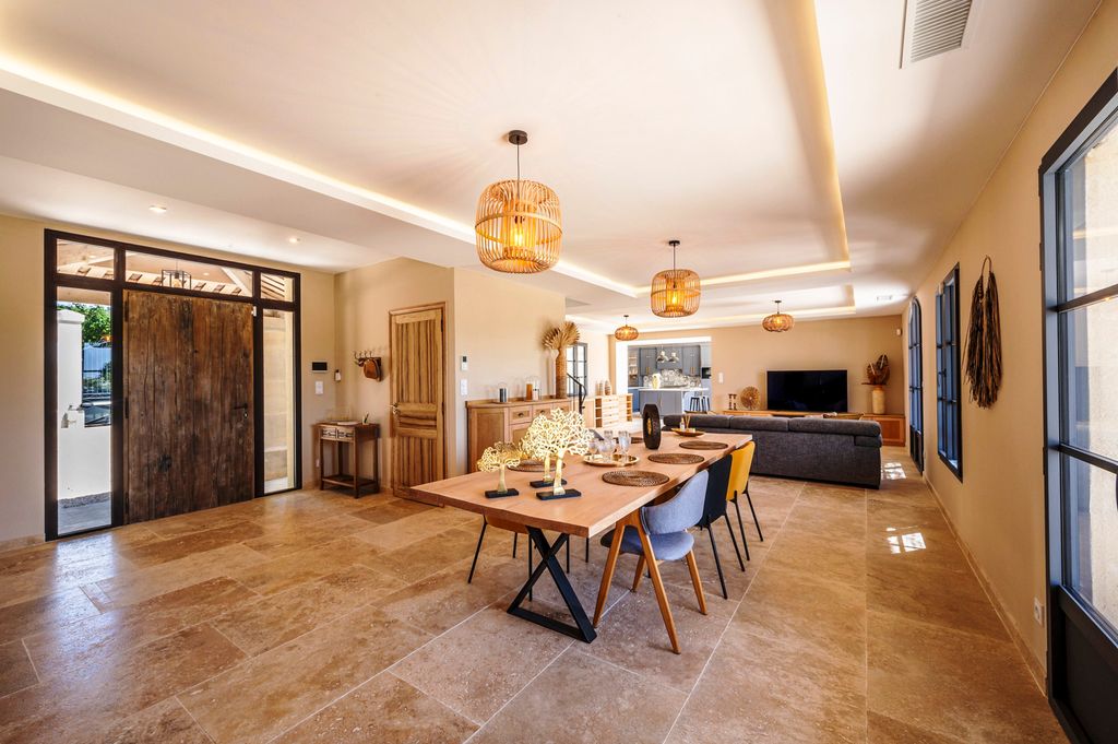Maison Vierge Provence Olivers Travels 4
