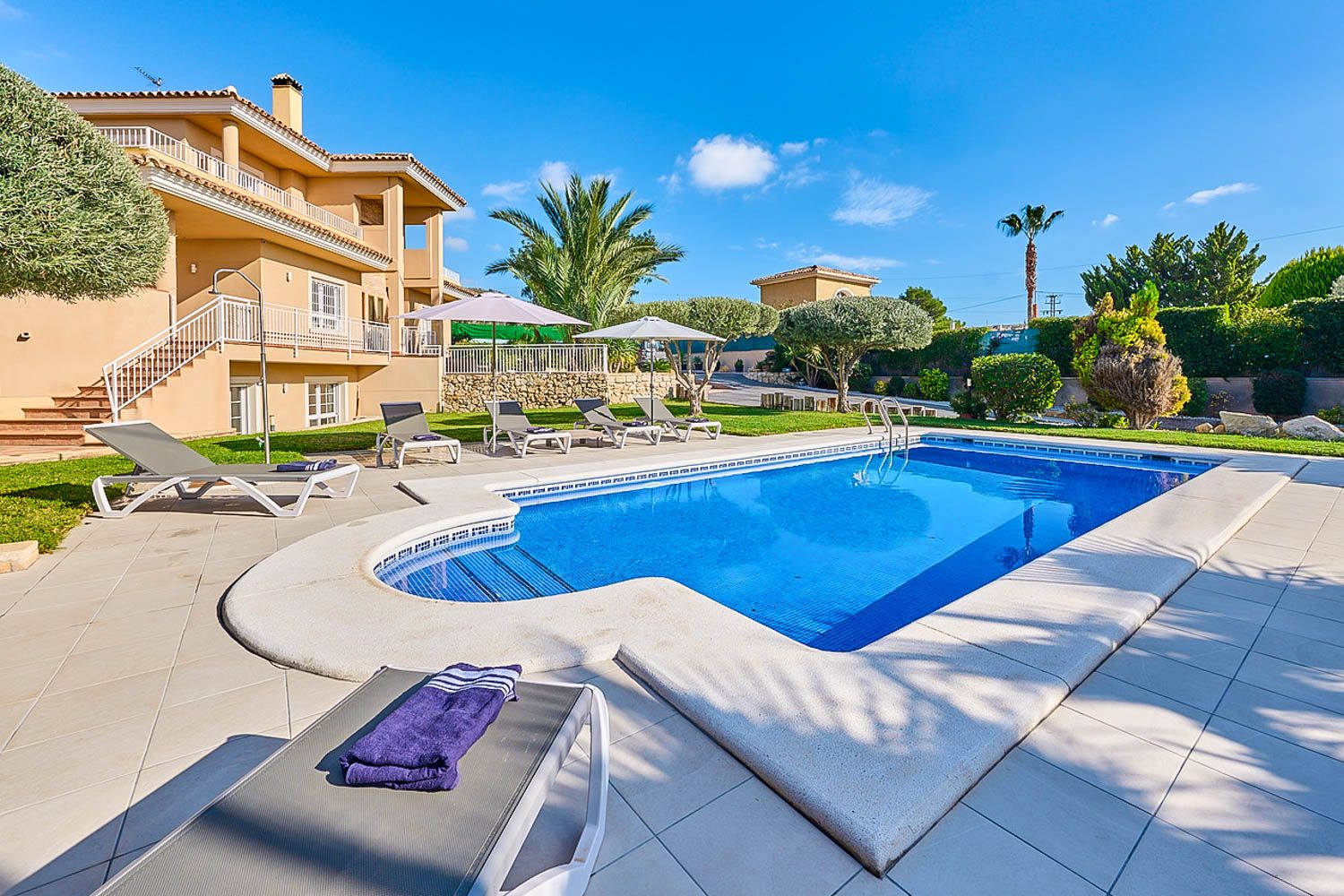Villa Blanca Lux