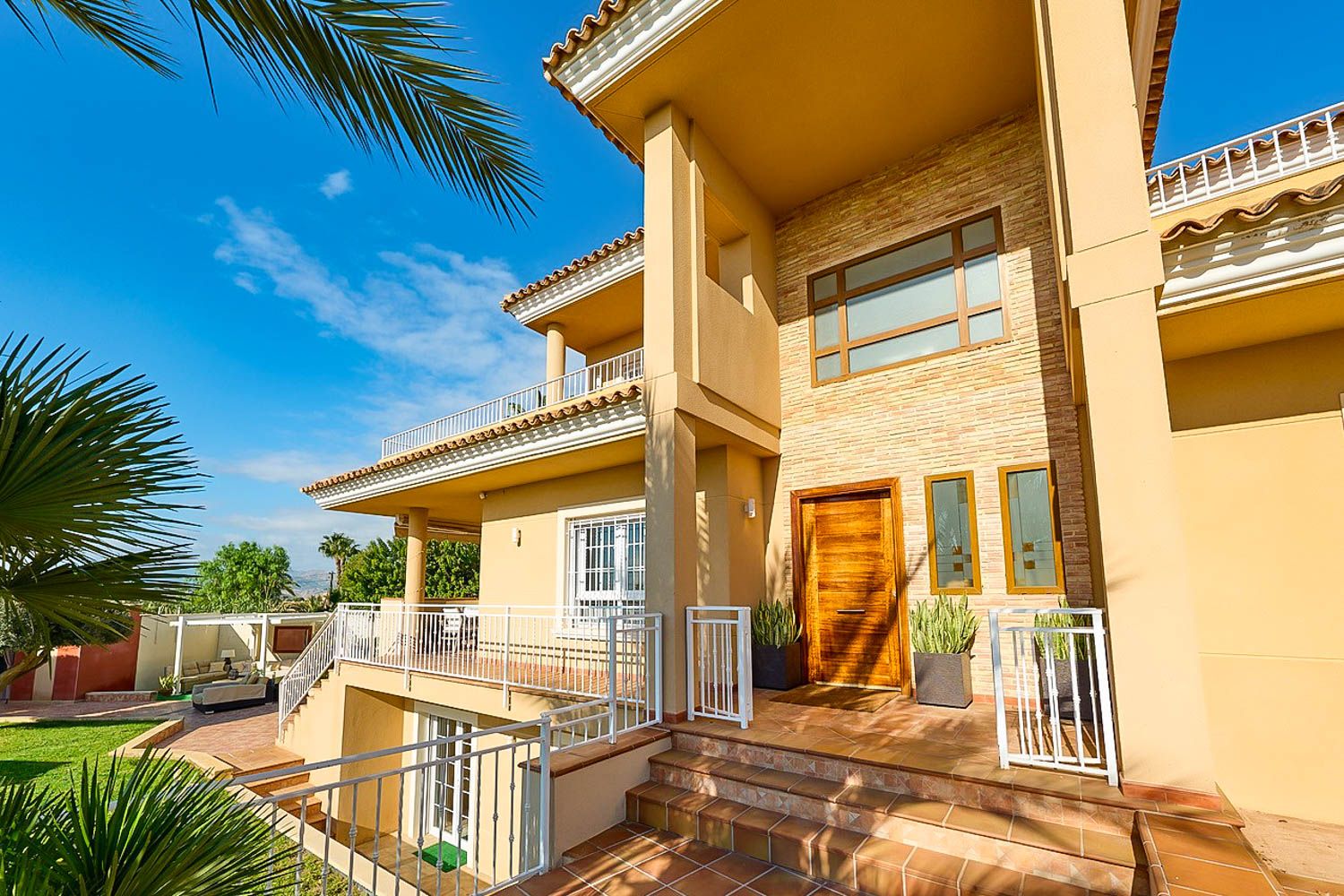 Villa Blanca Lux