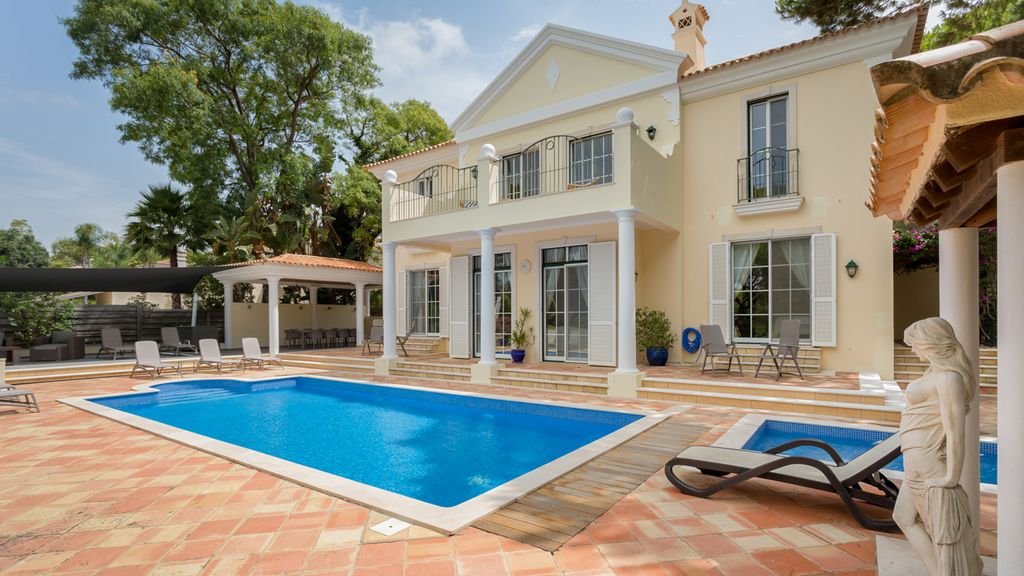 Valley Estate ValeDoLobo Olivers Travels 1