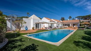 Villa Pequena ValeDoLobo Olivers Travels 1