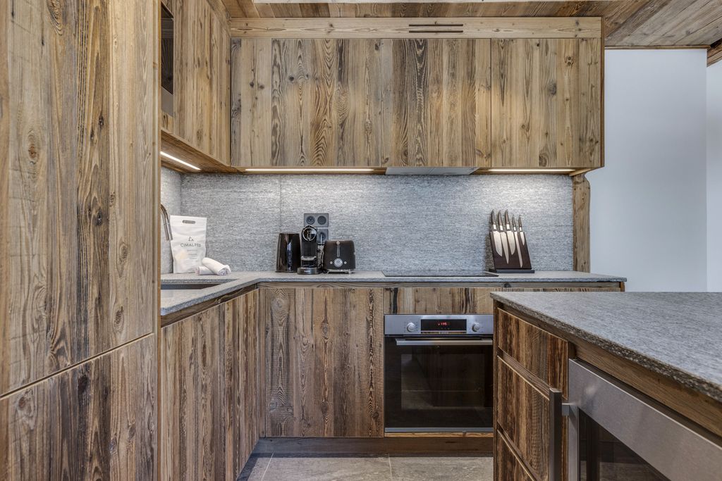 Apartment Fornet 2 ValDIsere Olivers Travels 4