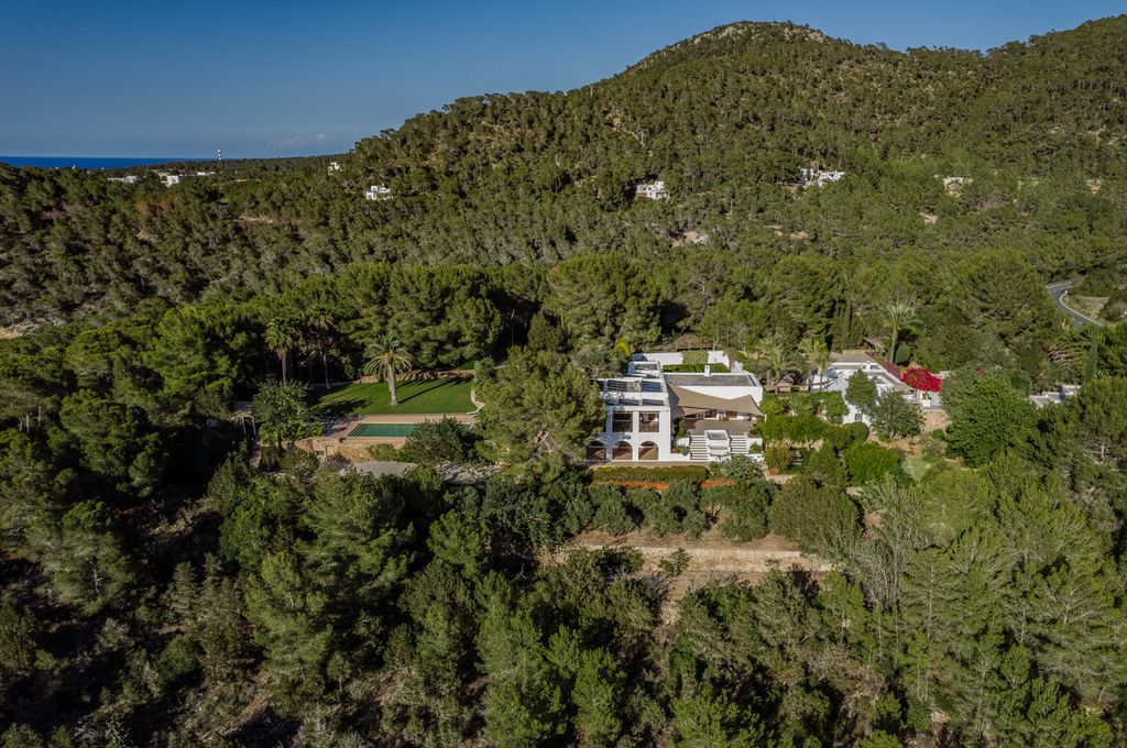 Casa Costanera Ibiza Spain Olivers Travels 001