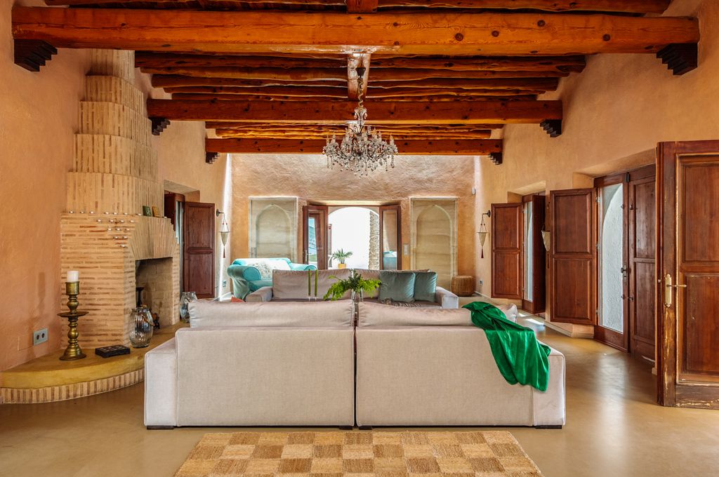 Casa Costanera Ibiza Spain Olivers Travels 003