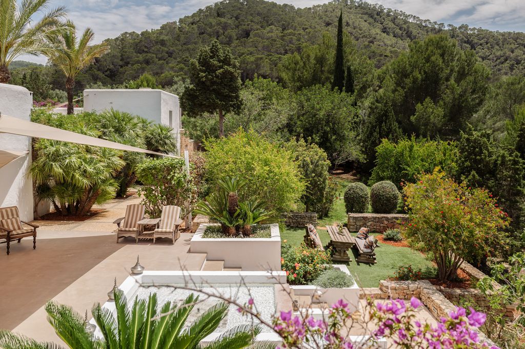 Casa Costanera Ibiza Spain Olivers Travels 005