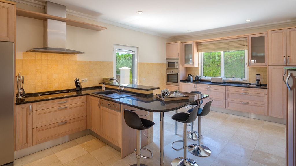 Villa Do Leao ValeDoLobo Olivers Travels 5