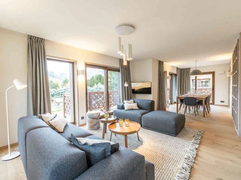 Apartment le Praz 2 Courchevel Olivers Travels 2