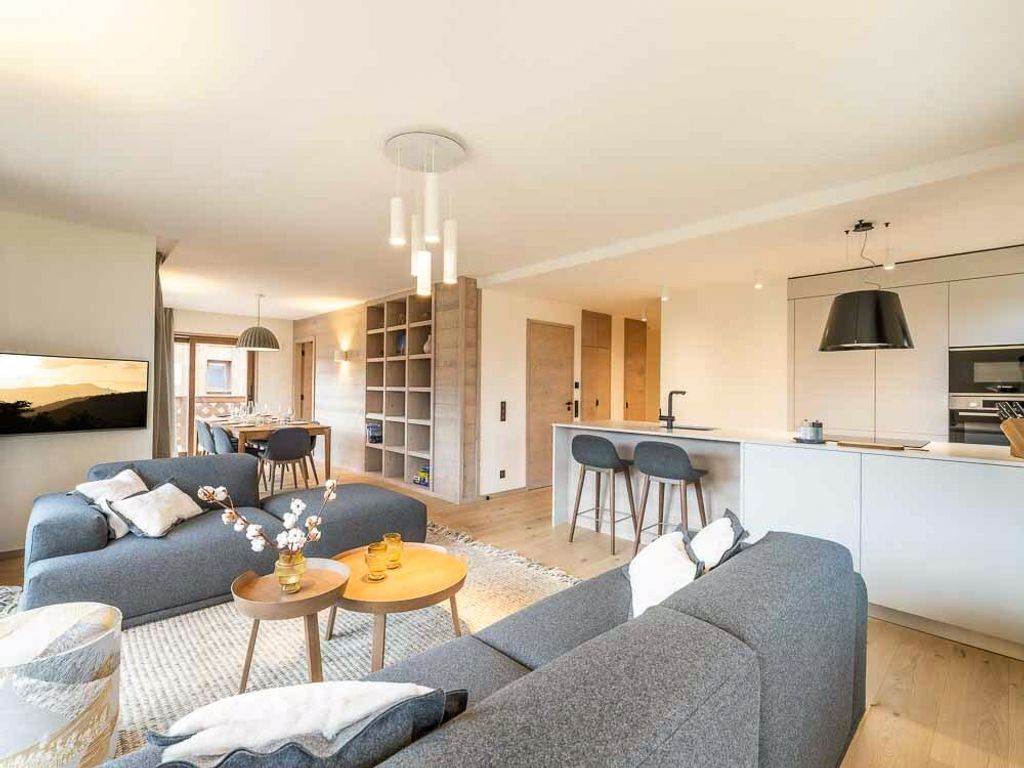 Apartment le Praz 2 Courchevel Olivers Travels 1