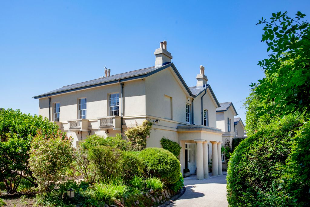 Laguna Mansion Devon SouthWestEngland OliversTravels 2