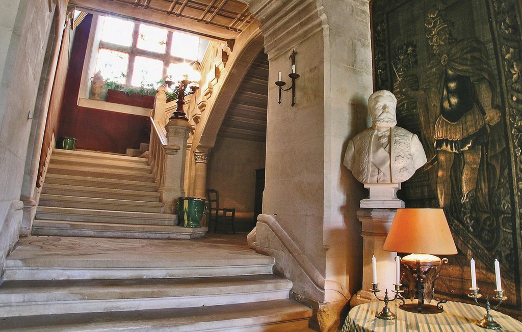 Chateau des Douves Dordogne Olivers Travels 4
