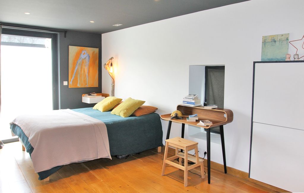 Villa des Livres Rhones Alpes Olivers Travels 5