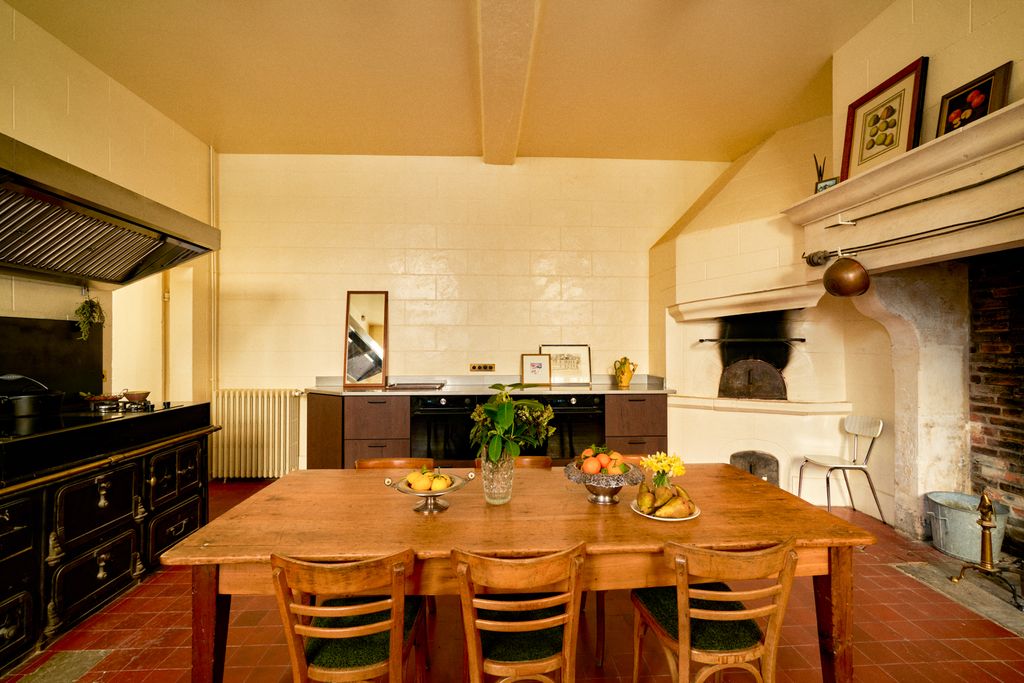 Chateau Coraline Loire Valley France Olivers Travels 4