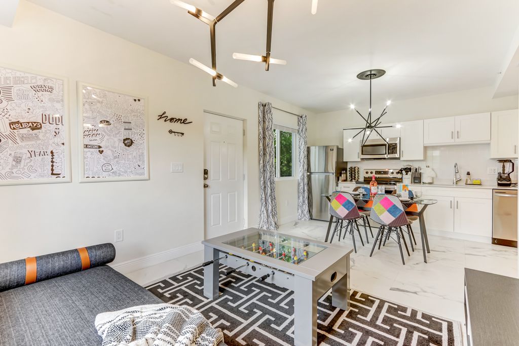 Apartment Beverly Miami Olivers Travels 2