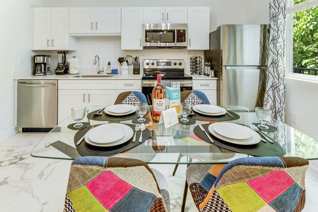Apartment Artease Miami Olivers Travels 3