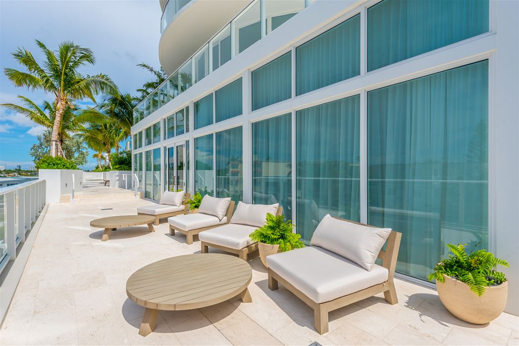 Apartment Delmar Fort Laurderdale Olivers Travels 1