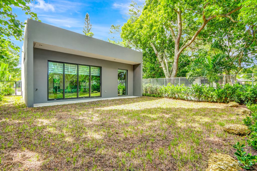 Westview House Miami Olivers Travels 1