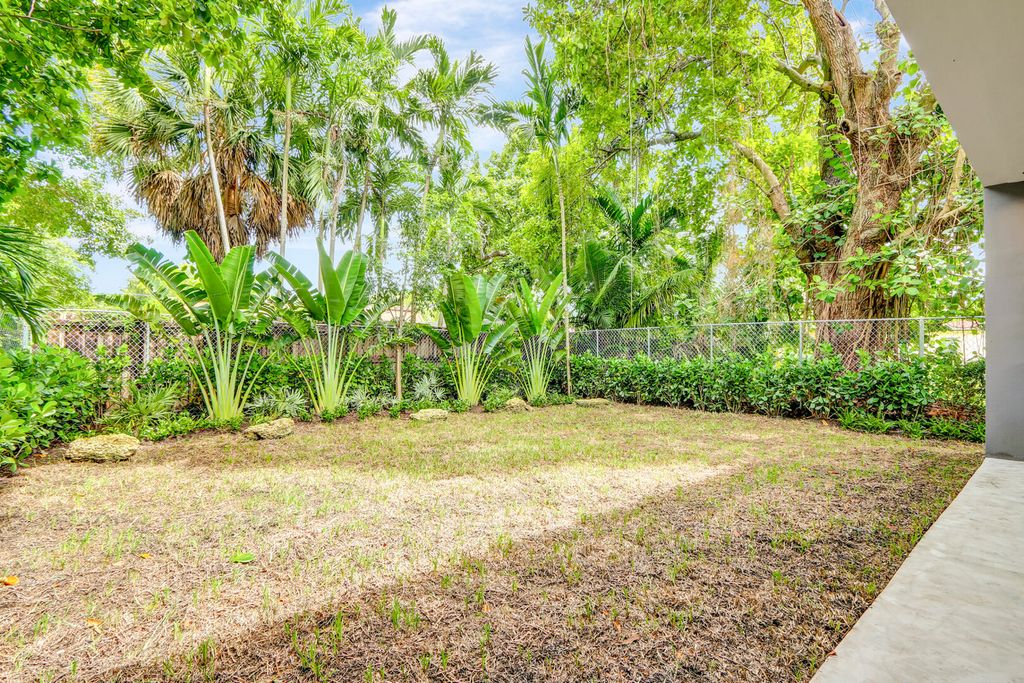 Gladeview Apartment Miami Olivers Travels 5