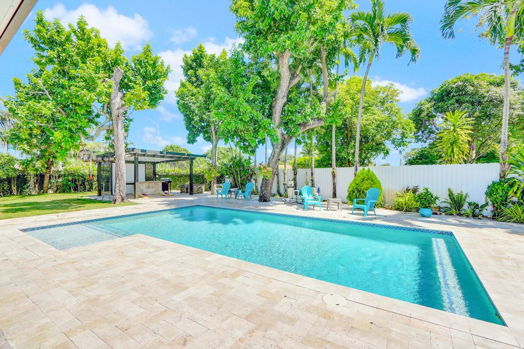 Perry House Miami Olivers Travels 2