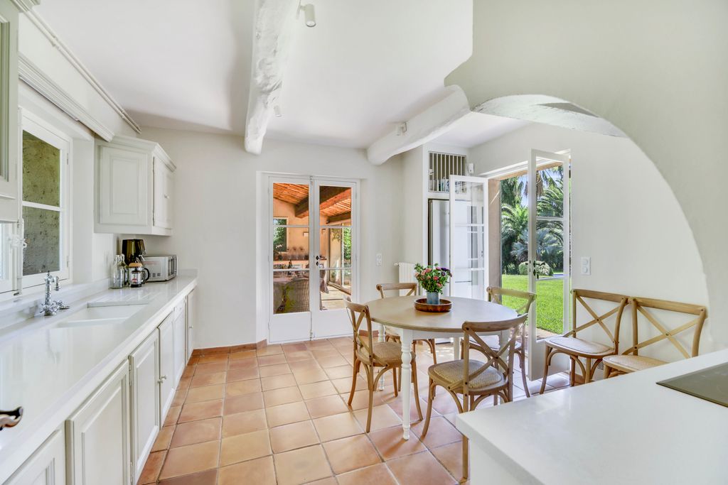 Bastide des Maures French Riviera Olivers Travels 4