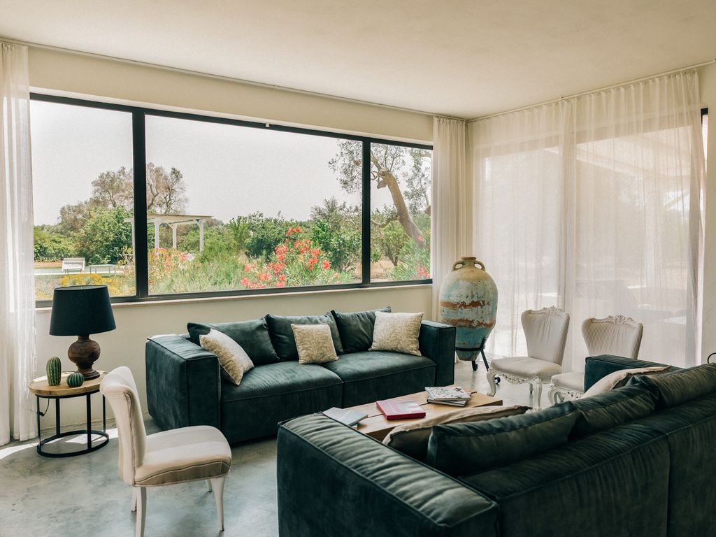 Trullo Bernardo Puglia Olivers Travels 00003