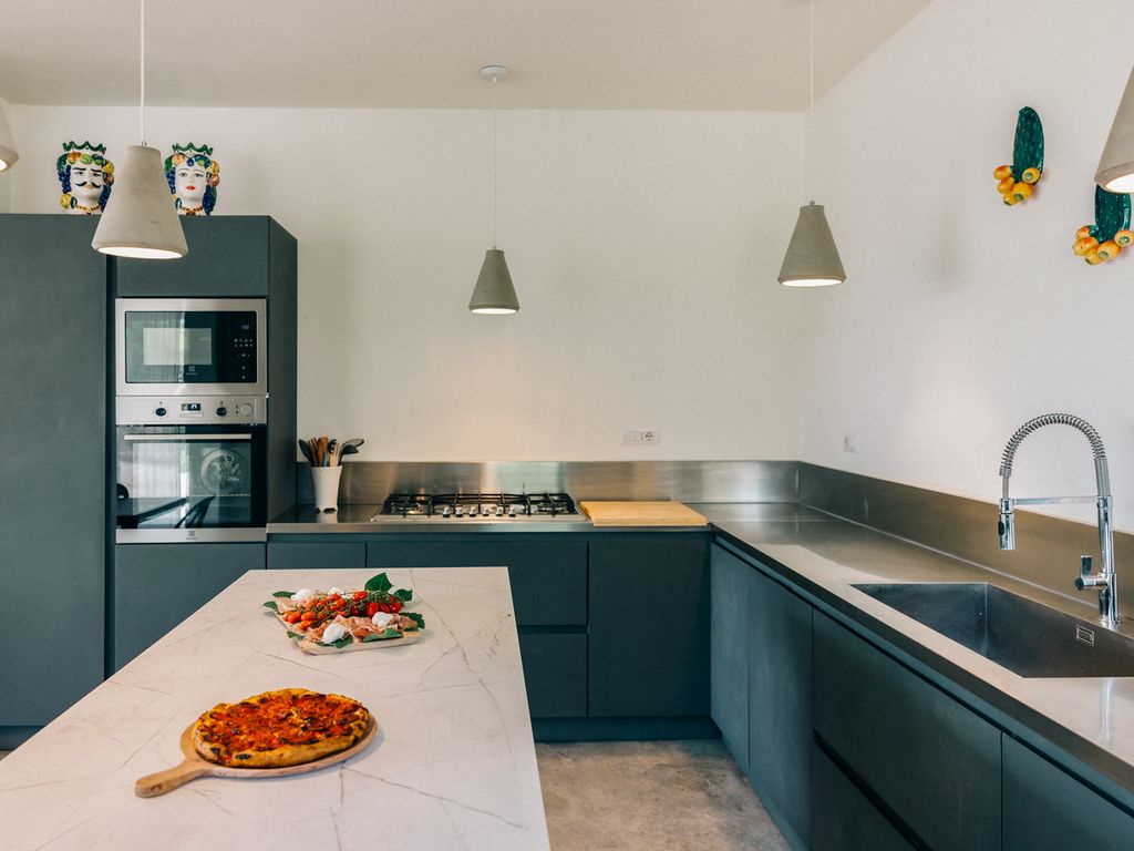 Trullo Bernardo Puglia Olivers Travels 00005