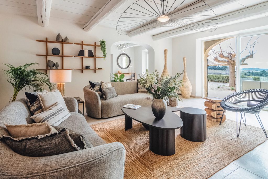 Maison De Bois Provence Olivers Travels 3