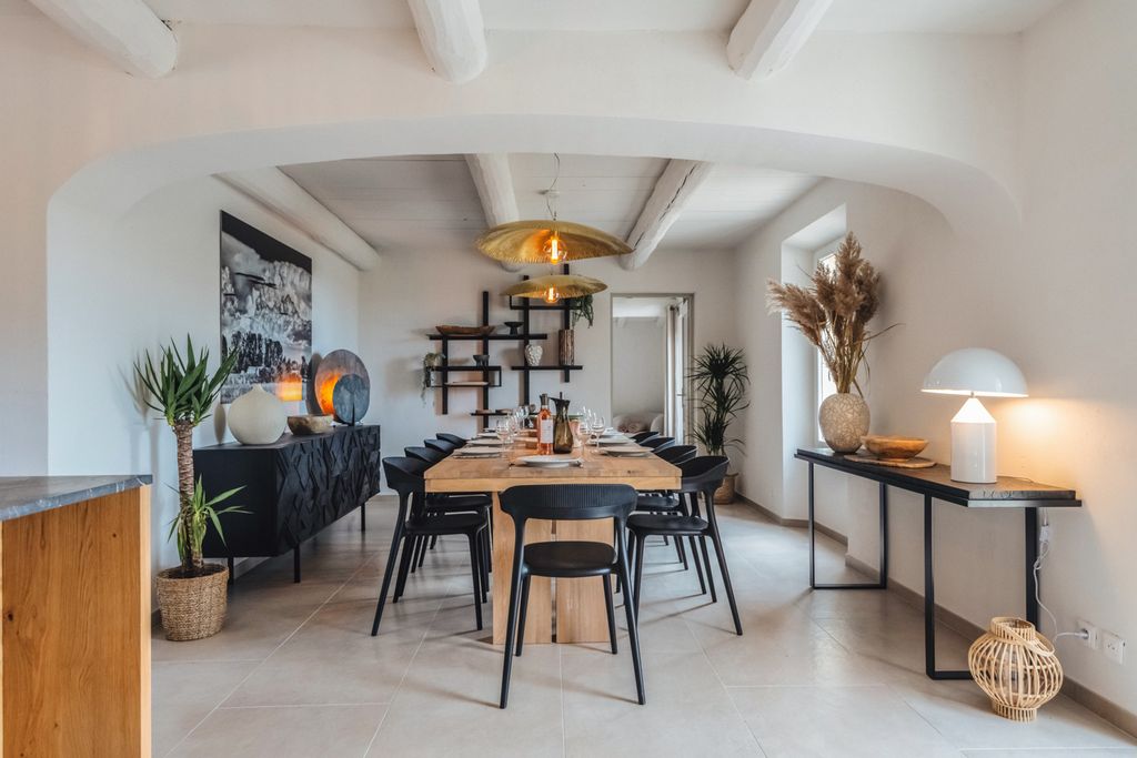 Maison De Bois Provence Olivers Travels 4