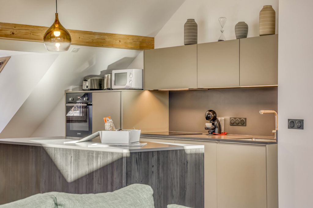 Apartment Ephemere Saint Germain Mont Blanc Olivers Travels 5