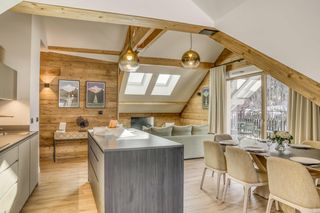 Apartment Ephemere Saint Germain Mont Blanc Olivers Travels 1