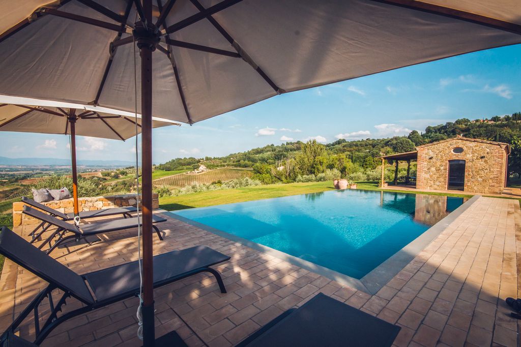 Villa Delle Pietrose Tuscany Olivers Travels 1