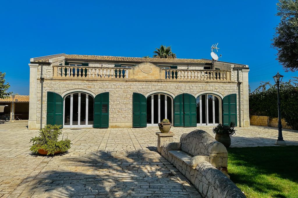 Villa La Fornace Sicily Olivers Travels 10