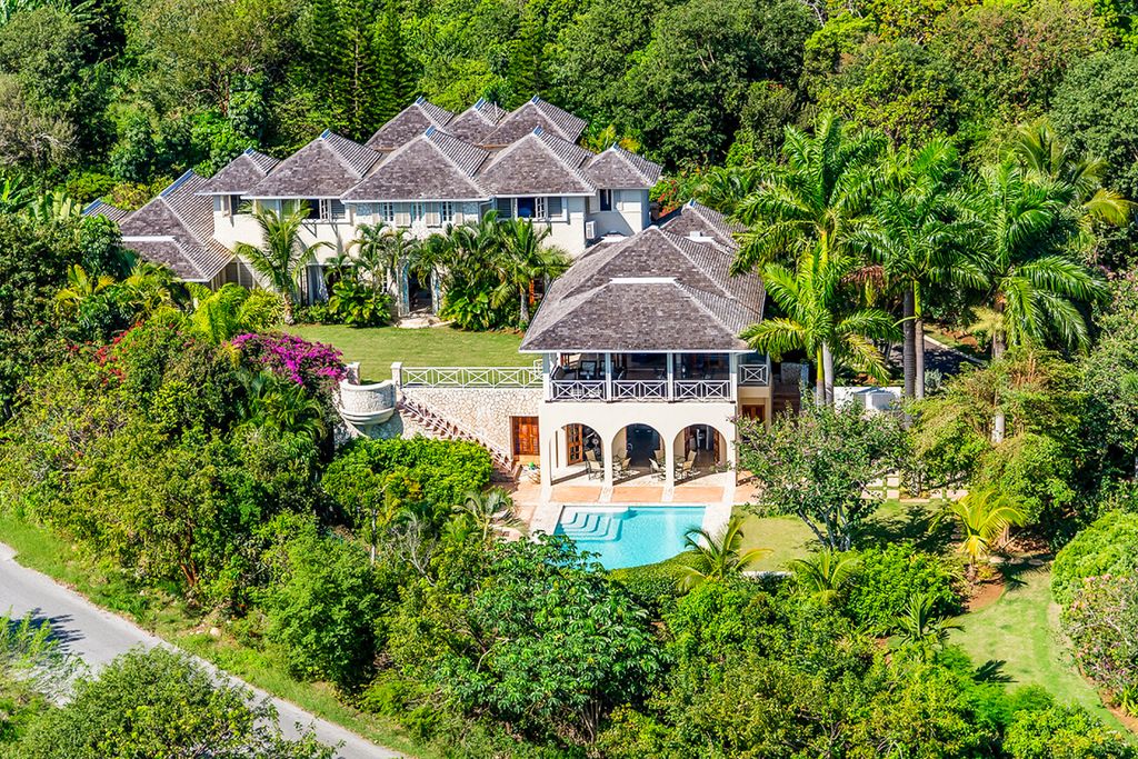 Jus Paradise at Rose Hall Jamaica Olivers Travel 3