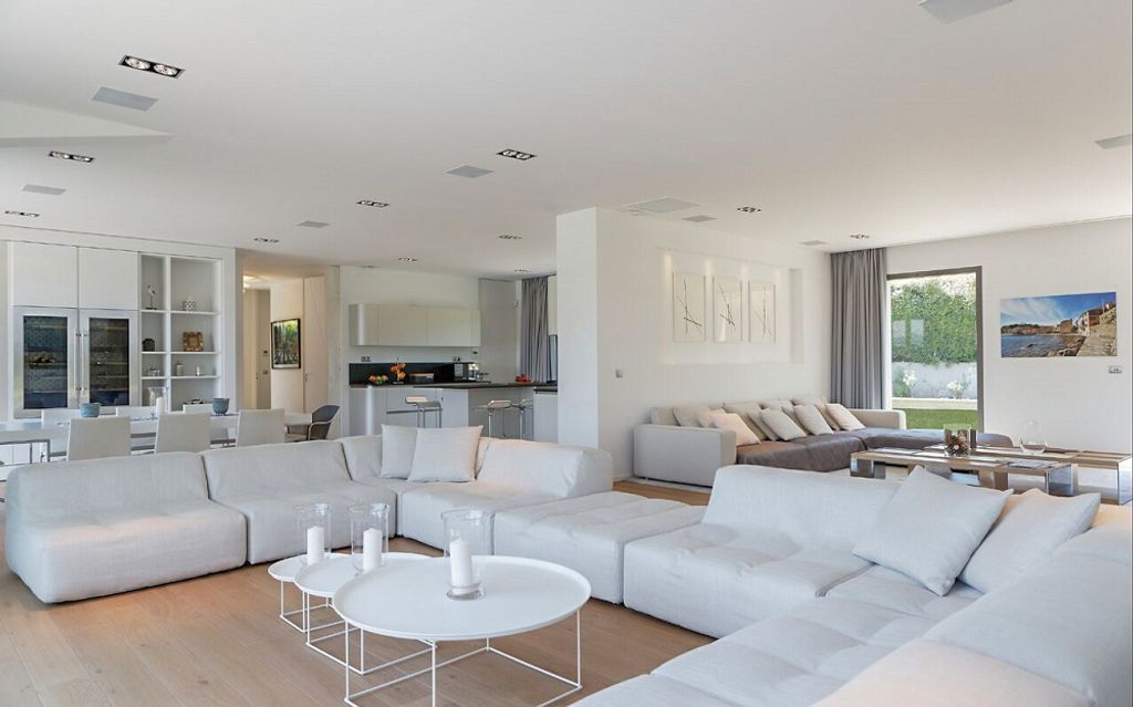 Villa Brise Marine French Riviera Olivers Travels 3