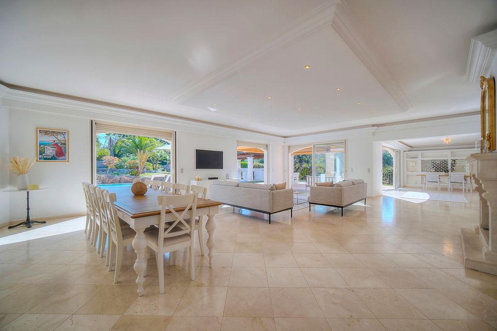 Villa Lys French Riviera Olivers Travels 3 01