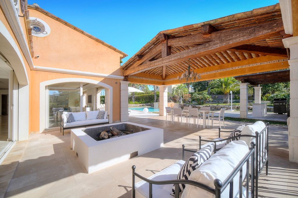Villa Lys French Riviera Olivers Travels 5 01