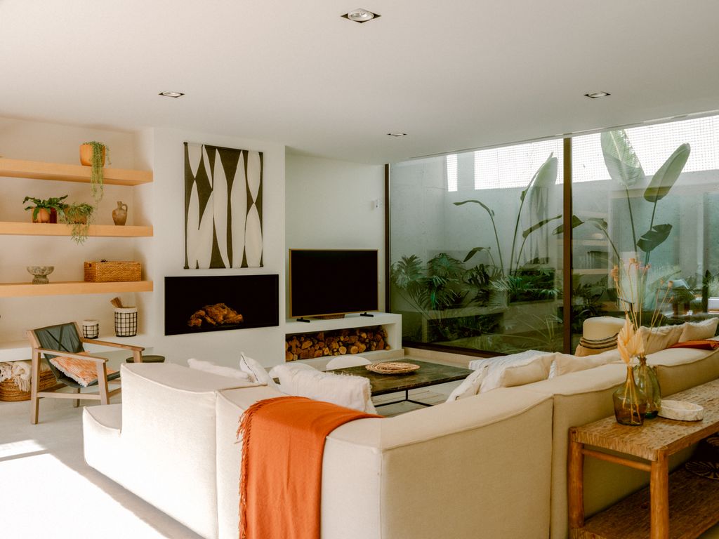 Villa Secreto Costa del Sol Olivers Travels 03