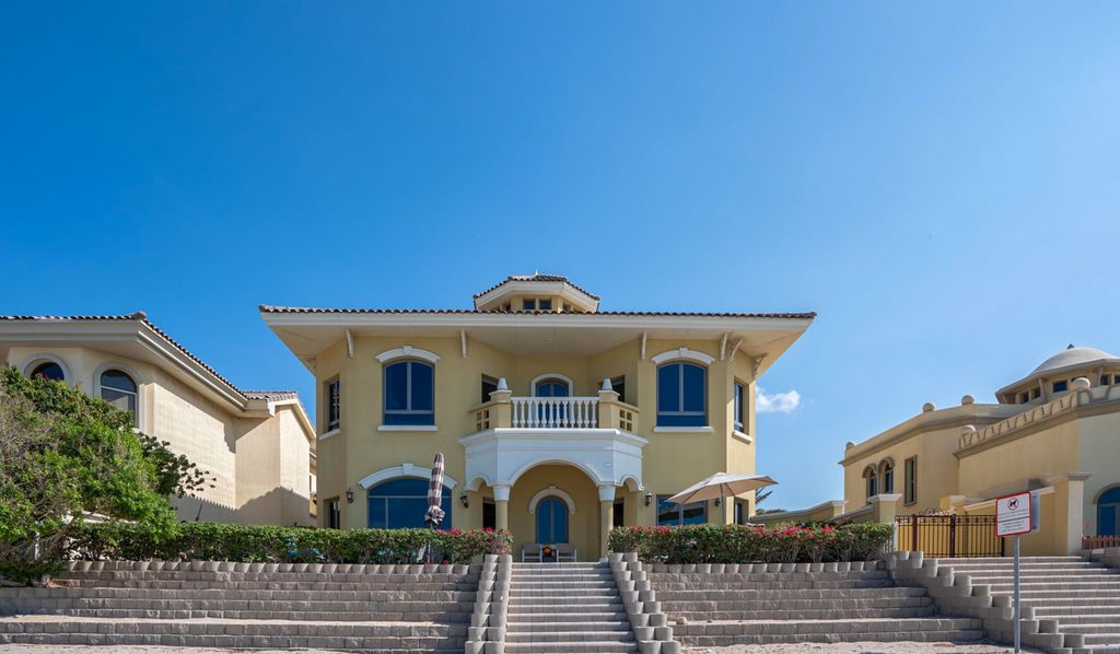 Villa Jumeirah UAE Olivers Travels 1