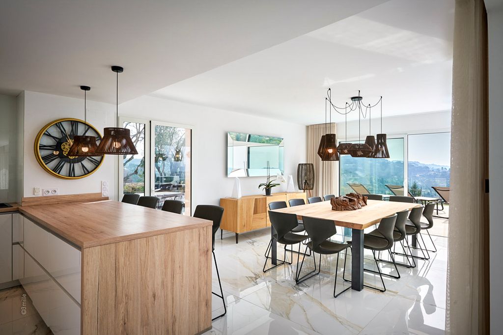 Vestaire French Riviera Olivers Travels 4