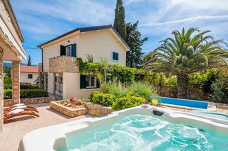 Villa Lailah Hvar Olivers Travels 1