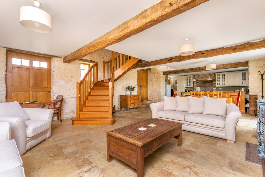 Rosee Du Matin Dordogne Olivers Travels 3