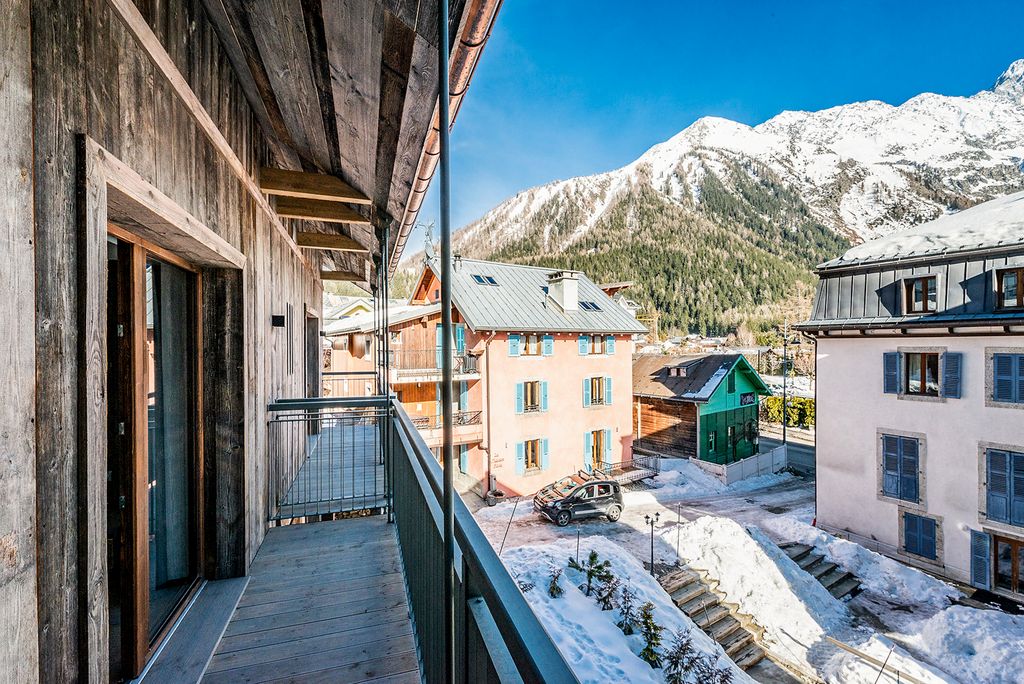 Chalet Moueux Chamonix Olivers Travels 5