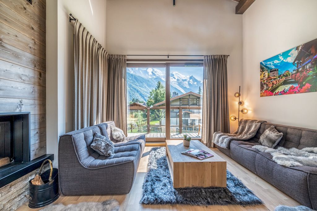 Chalet Gaudenays Chamonix Olivers Travels 3