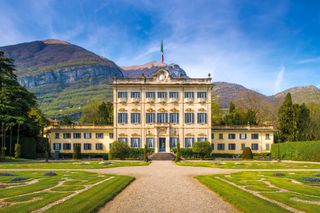 Villa Tremezzo Lake Como Italy OliversTravels 1