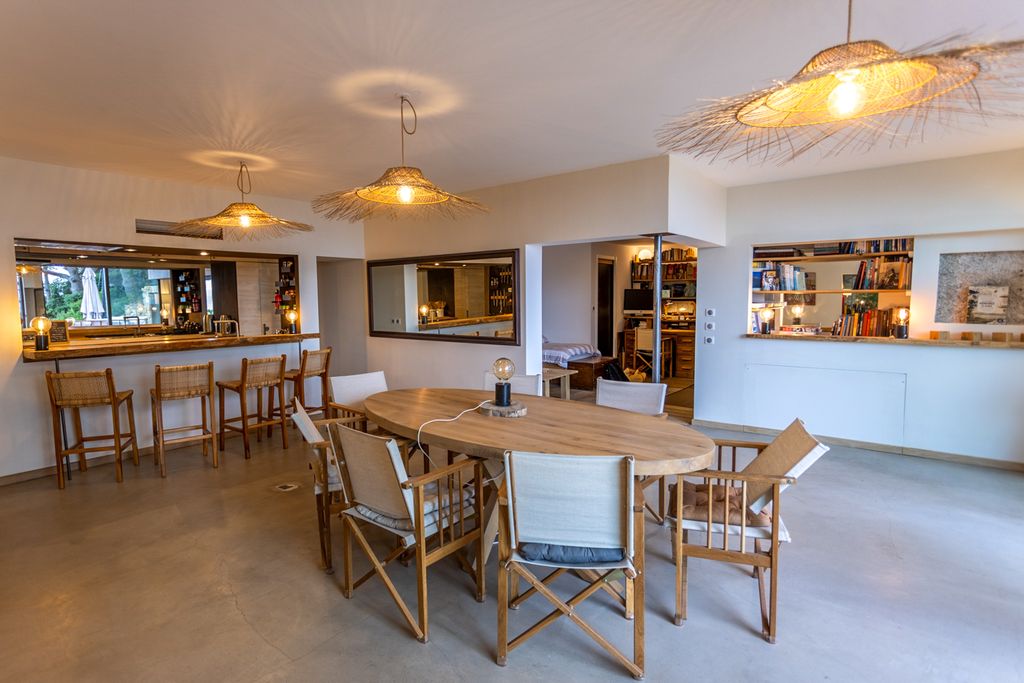 Les Pechers French Riviera Olivers Travels 4