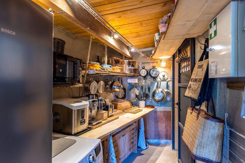 Les Pechers French Riviera Olivers Travels 5