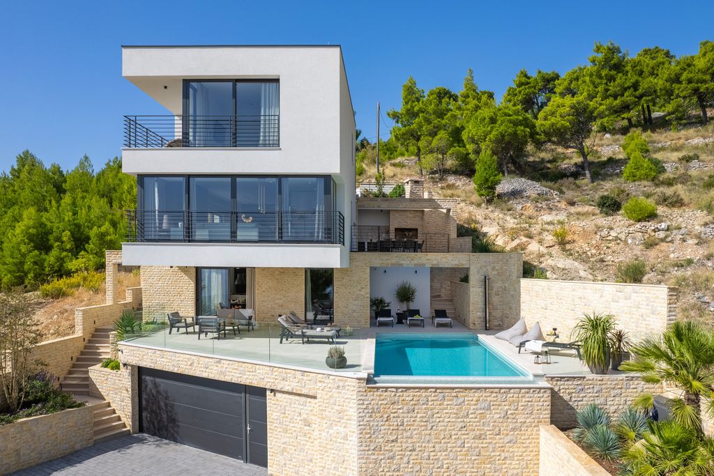 Villa Tato Croatia OliversTravels1