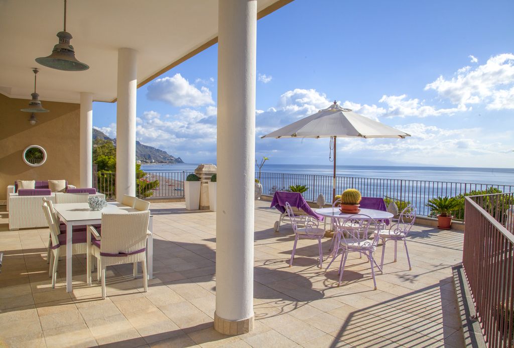 La Preziosa Piccola Sicily Olivers Travels 2