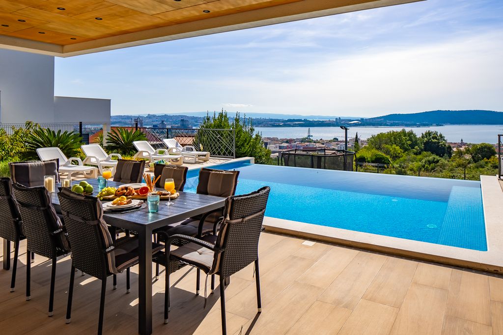Villa Greene Croatia Dalmatia Coast OliversTravels 2